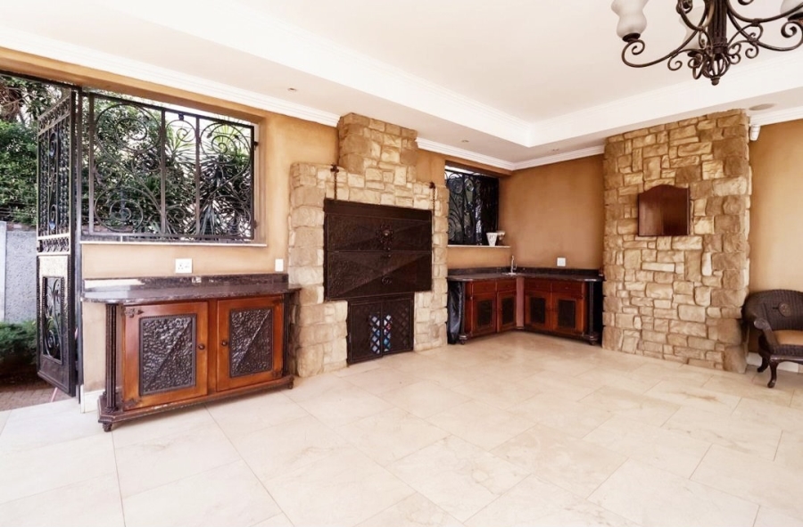 4 Bedroom Property for Sale in Rustenburg Central North West
